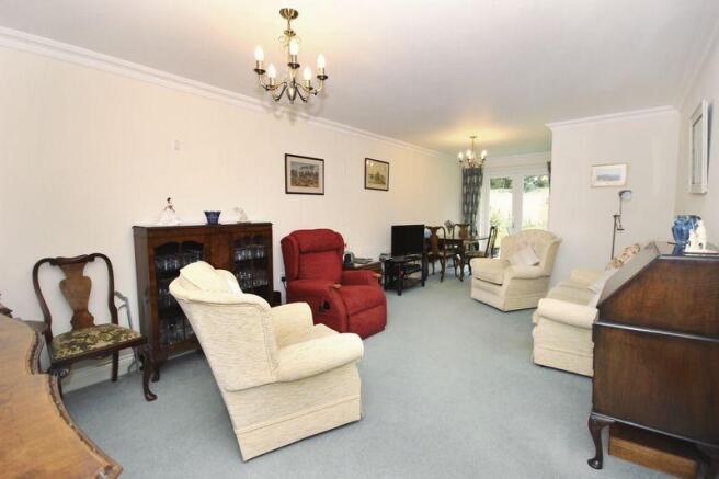 bedroom flat for sale in Mildred Court Parasol Heater in CR0 Croydon for £60