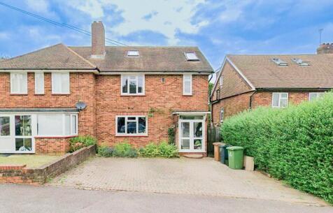 Maple Way, Hooley, Surrey, CR5