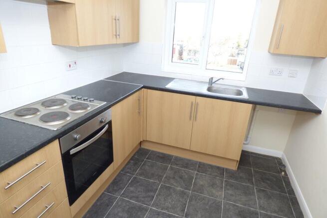Hedingham Place, Kit