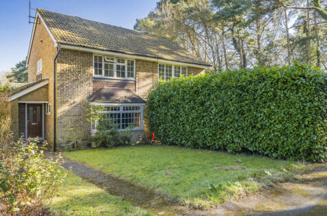 Holland Pines, Bracknell, Berkshire