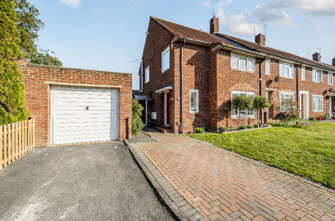 Hawthorn Close, Bracknell, Berkshire