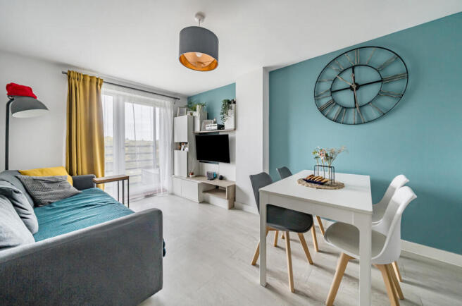 1369539-3-68f60b3...