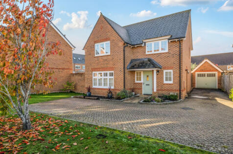 Goldcrest Road, Bracknell, Berkshire