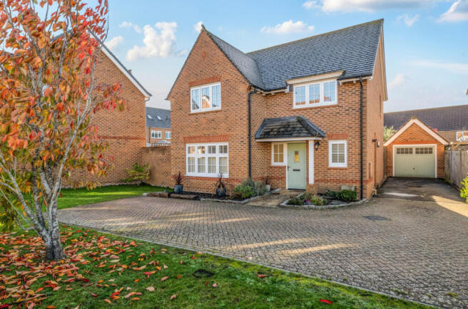 1371605-19-68fb4c...