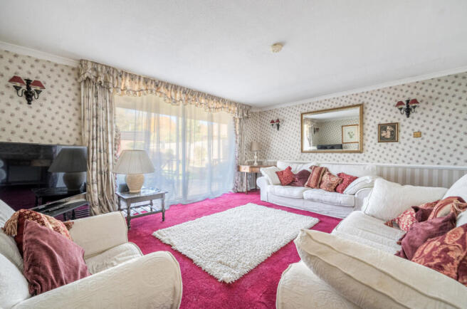 1373013-3-68ff46e...