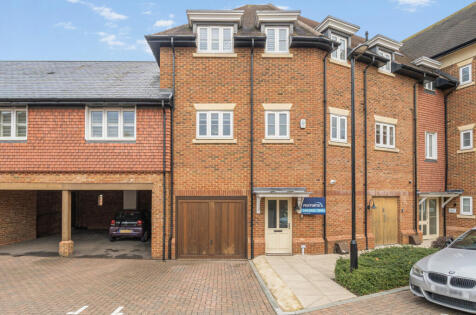 Charlock Place, Warfield, Bracknell