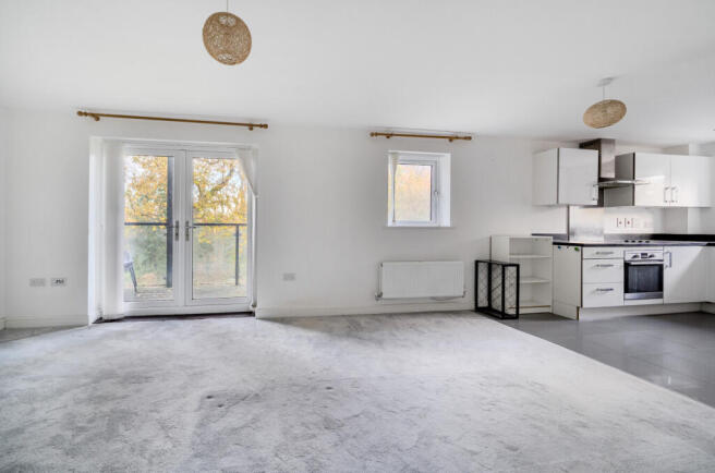 1385350-18-692737...