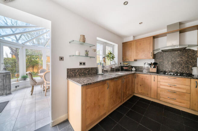 1386218-10-692d6e...