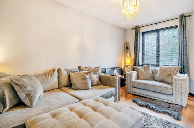 1405427-3-6980a88...