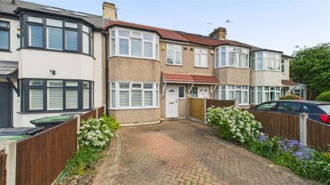 Connaught Avenue, Enfield