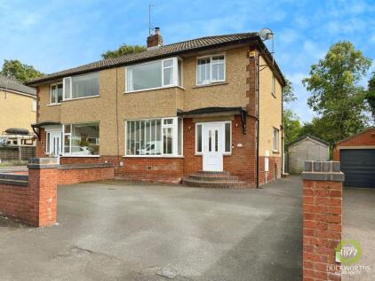 Queen Elizabeth Crescent, Accrington, BB5