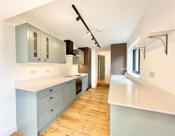 Kitchen 3.jpeg