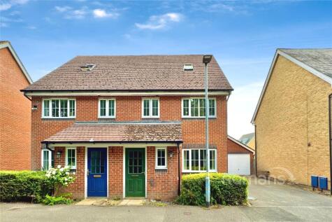 Alford Close, Sandhurst, Berkshire