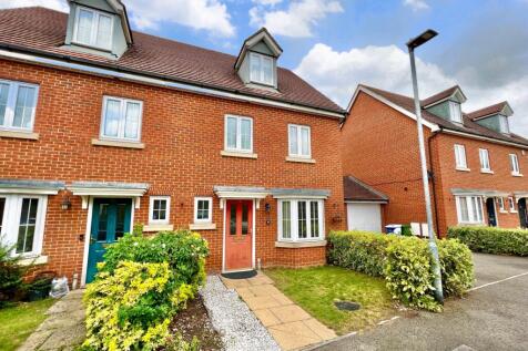 Alford Close, Sandhurst, Berkshire