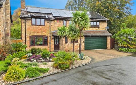 Templar Close, Sandhurst, Berkshire