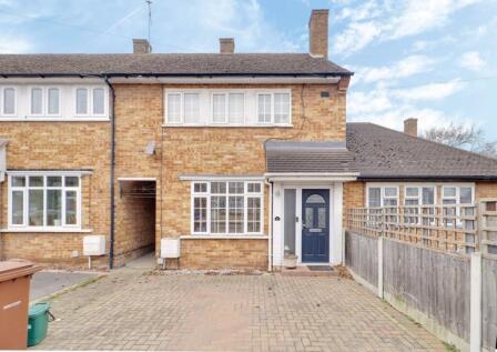 Nare Road, Aveley, RM15