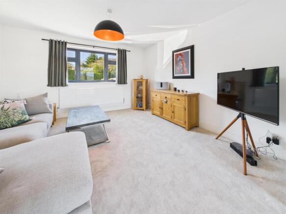 CAM03789G0-PR0054-ST