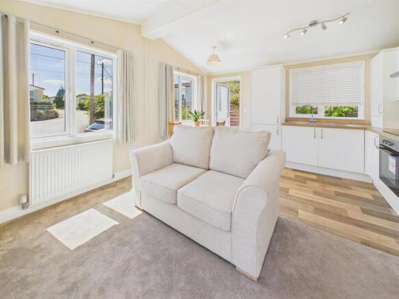 CAM03789G0-PR0076-ST