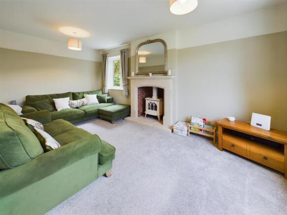 CAM03789G0-PR0037-ST