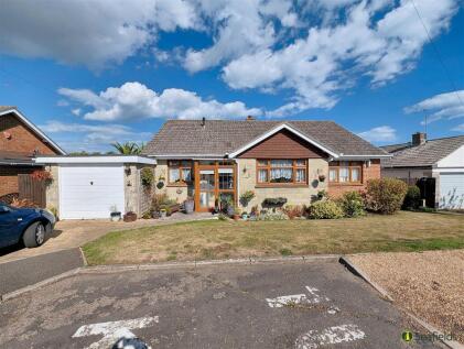 Park Road, Brading, PO36 0HU