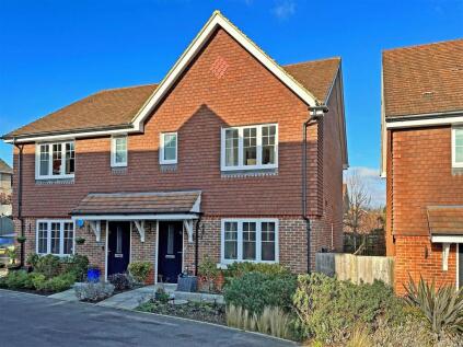 Cygnets Close, Redhill