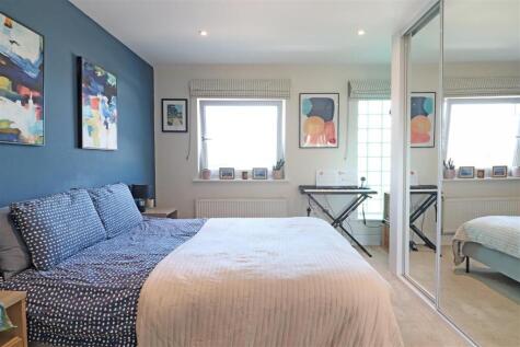 Burrage Road, Redhill