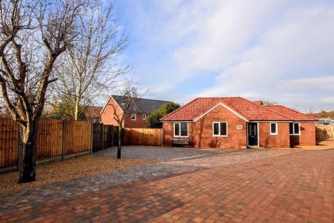 3 Bedroom Detached Bungalow For Sale In Napier Street Bletchley