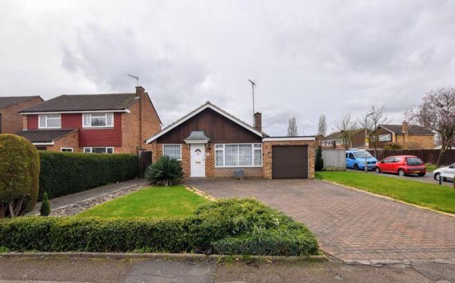 3 Bedroom Bungalow For Sale In Rickley Lane Bletchley Milton Keynes Mk3