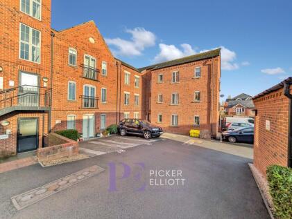 Trinity Lane, Weavers Court, LE10