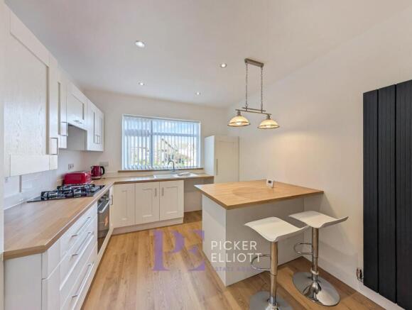 Breakfast Area/ Kitchen