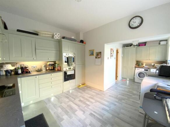 resized_IMG_3388 - Copy.jpg