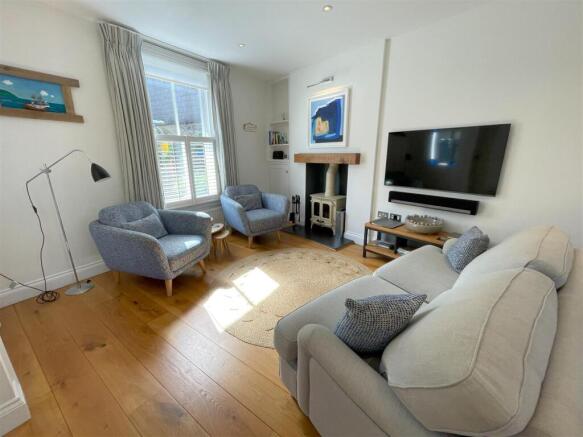 sitting room .jpg
