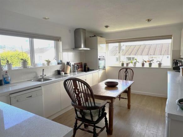 Kitchen:
