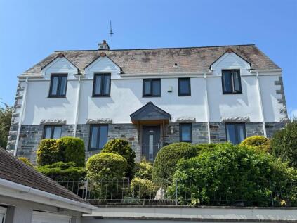 Churchfield Place, St Blazey, Par