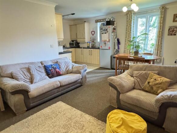 Lounge Diner Kitchen