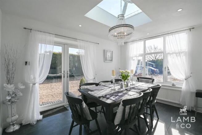 Breakfast Room