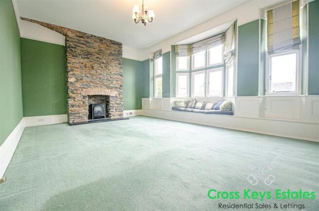 Sitting / Dining Room