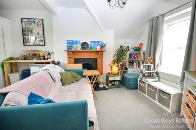 Sitting Room/Kitchen