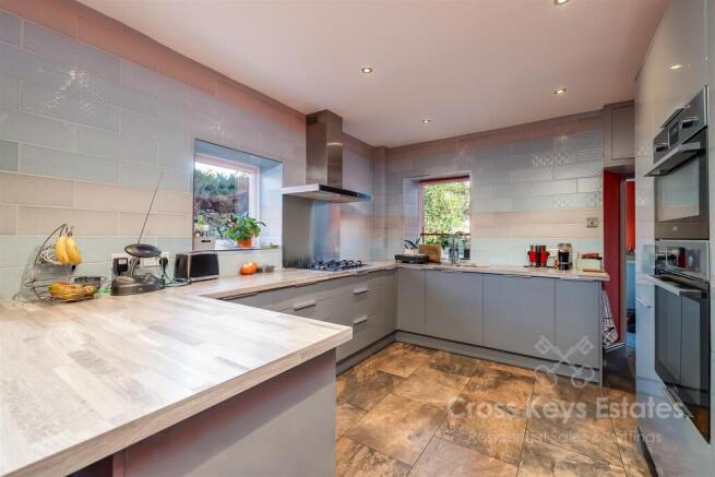 Kitchen/Breakfast Room