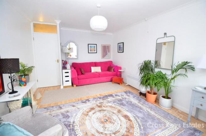 Sitting/ Dinning Room