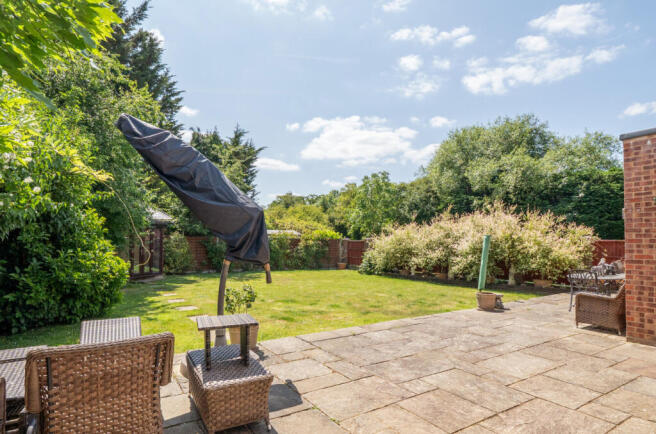 1307186-17-685021...