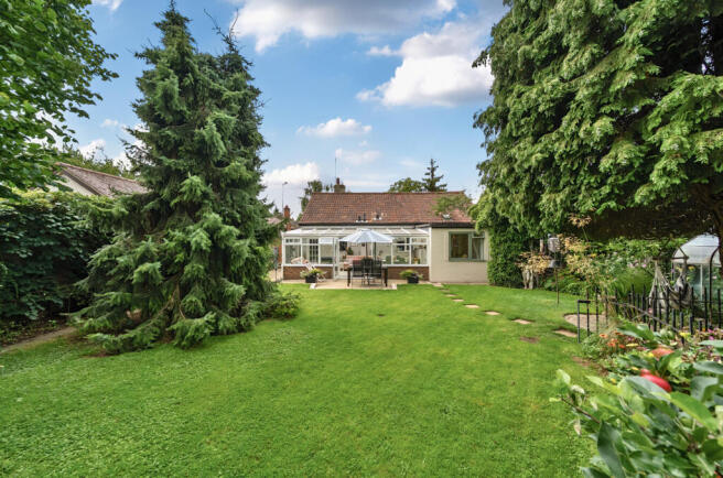 1329075-9-6889fac...