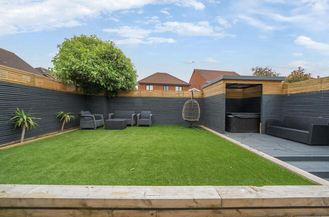 1294796-7-6825e56...