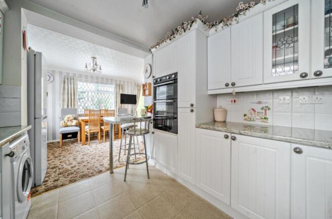 1386466-7-692d82838f789