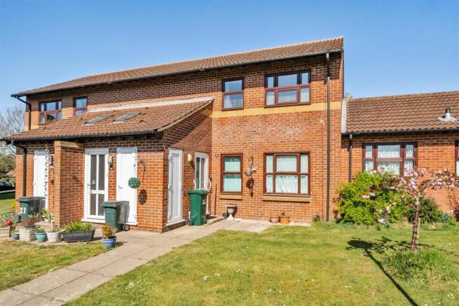 Cherwell Close - Front 2.jpg