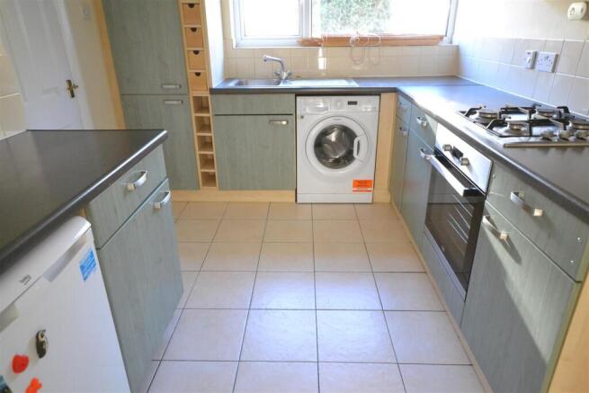5 Bradbury kitchen 1.JPG