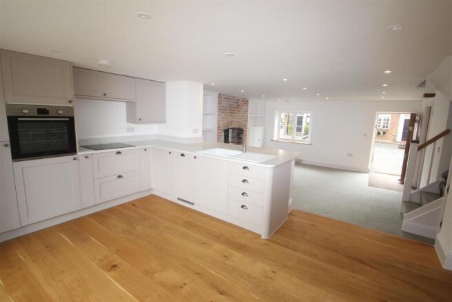 Kitchen.JPG