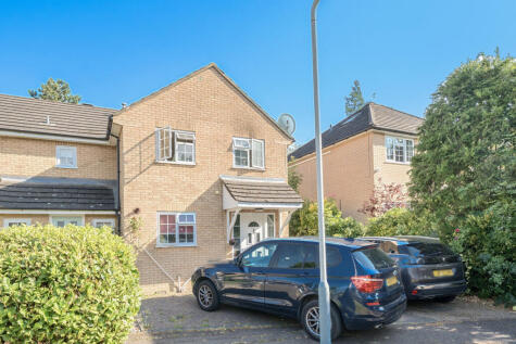 Monarchs Way, Ruislip