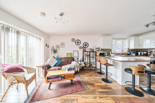 1325660-2-687913c...