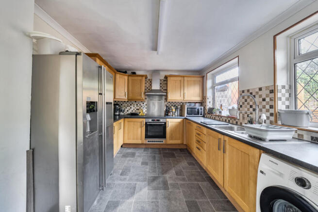 1347176-7-68d3bdc...